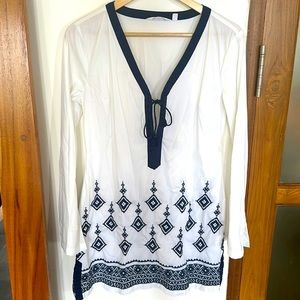 ATHLETA- Swim coverup- White and Navy- size S